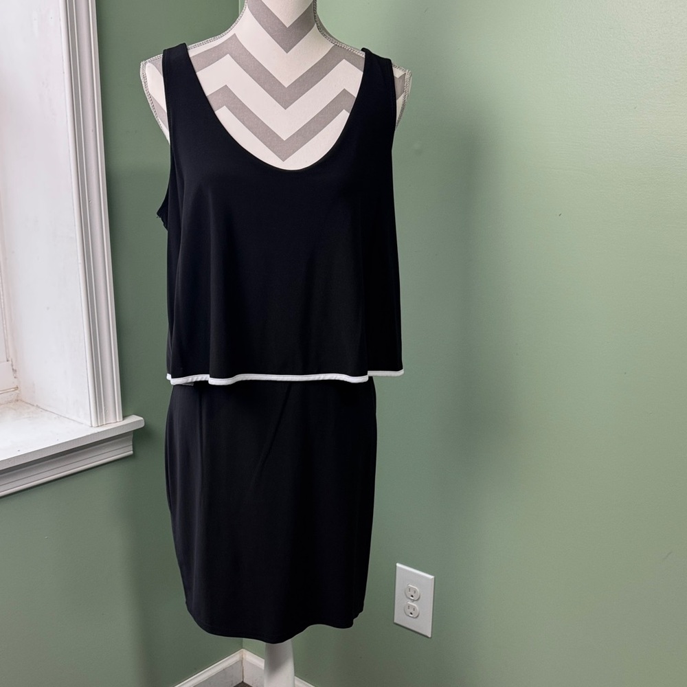 Nik and Nash Black Sleeveless Dress large